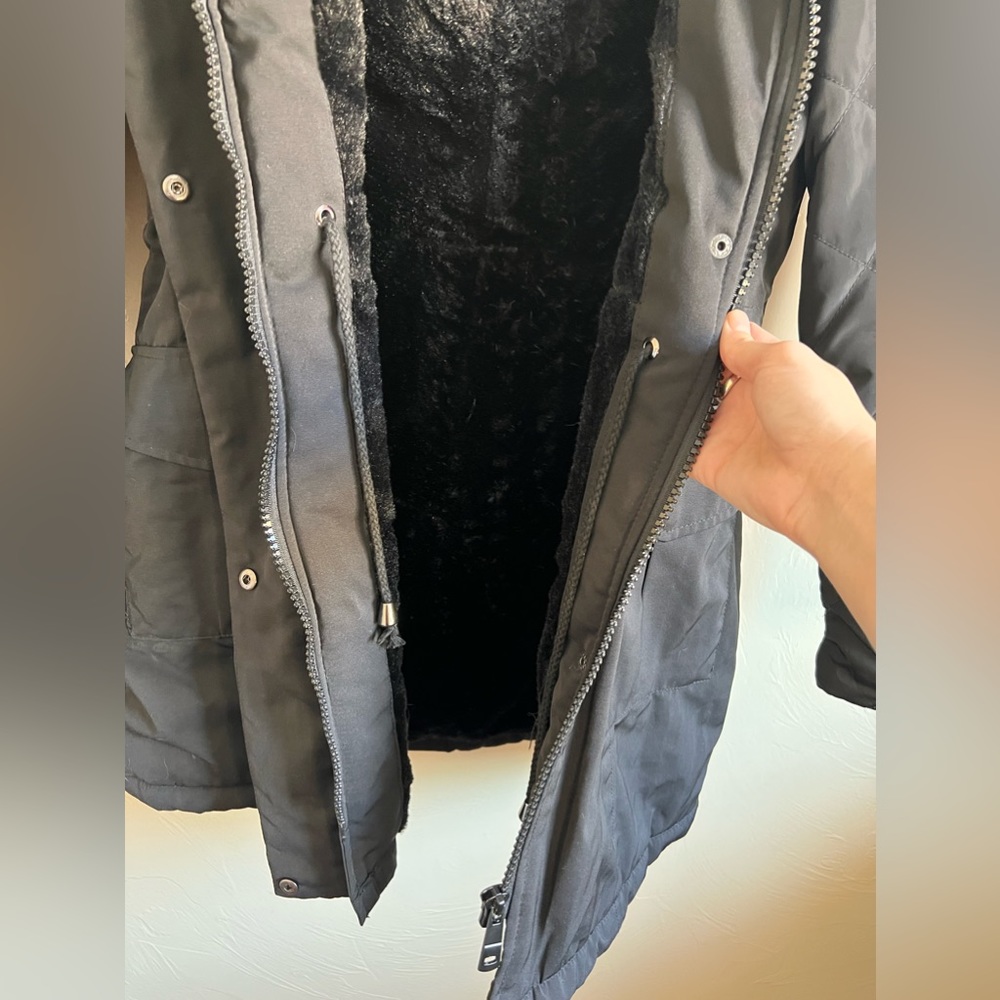 NWOT La Coalition VEGAN CLUB Fur Lined Coat - Picture 12 of 13